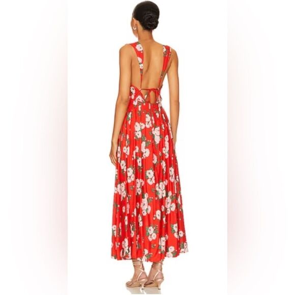 x Revolve Lovers Heart Midi in Red Size Small - Picture 2 of 5
